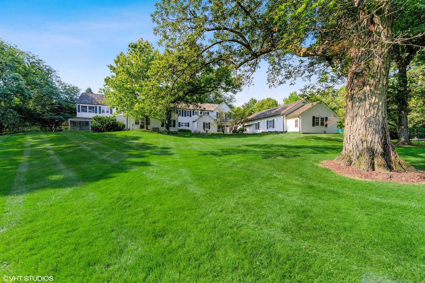Barrington Hills, Cook County, IL Lakefront Property, Waterfront