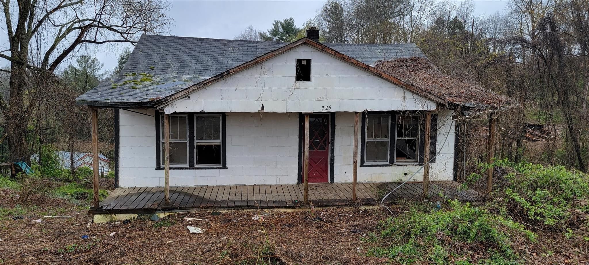 Lenoir, Caldwell County, NC House for sale Property ID 416009574