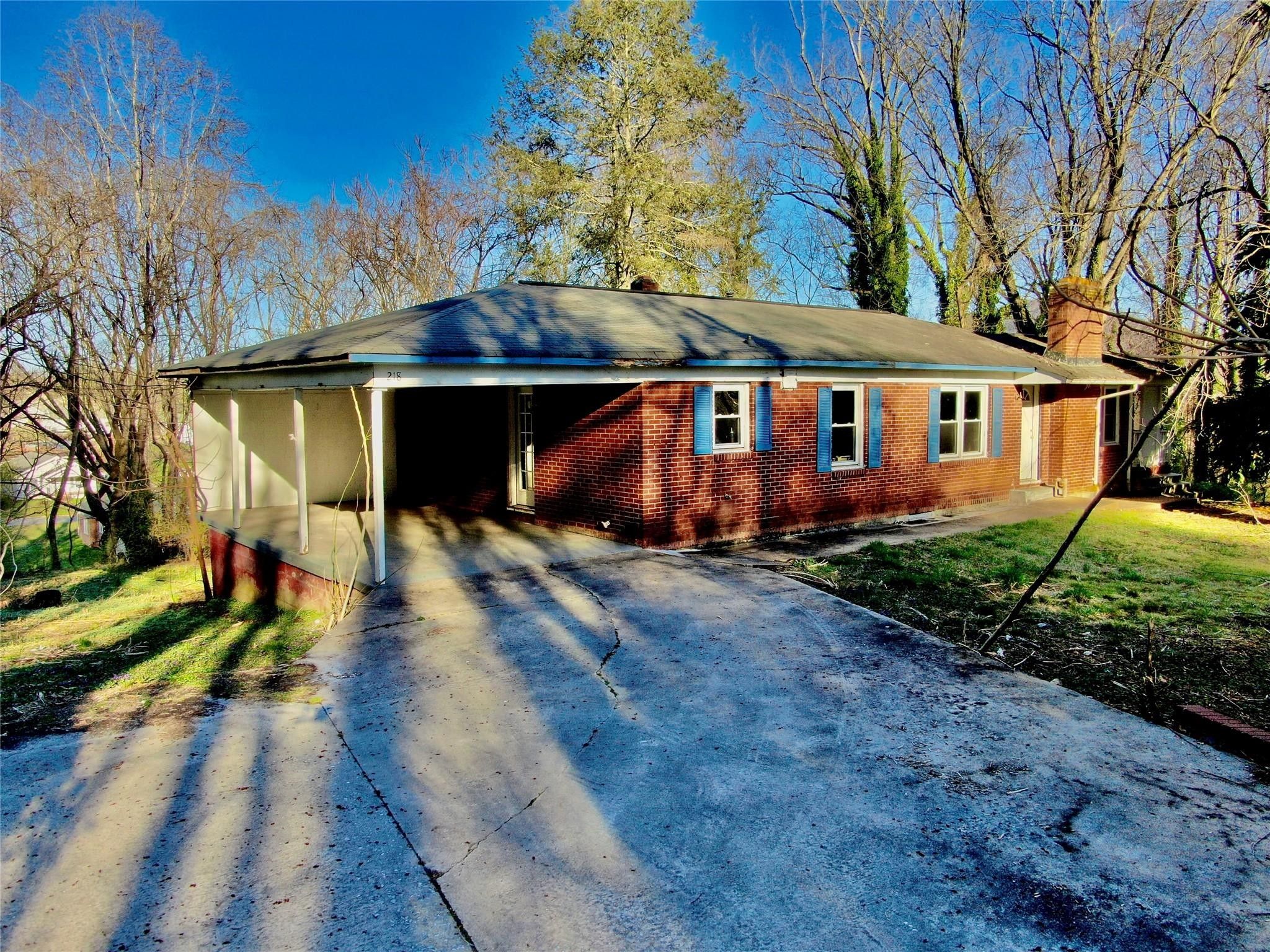 Lenoir, Caldwell County, NC House for sale Property ID 415936830