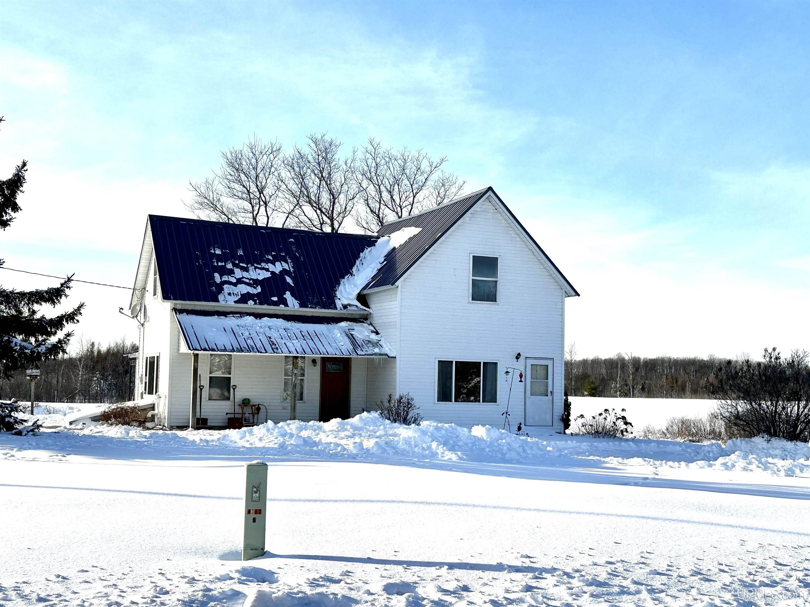 Carney, Menominee County, MI House for sale Property ID 416019092