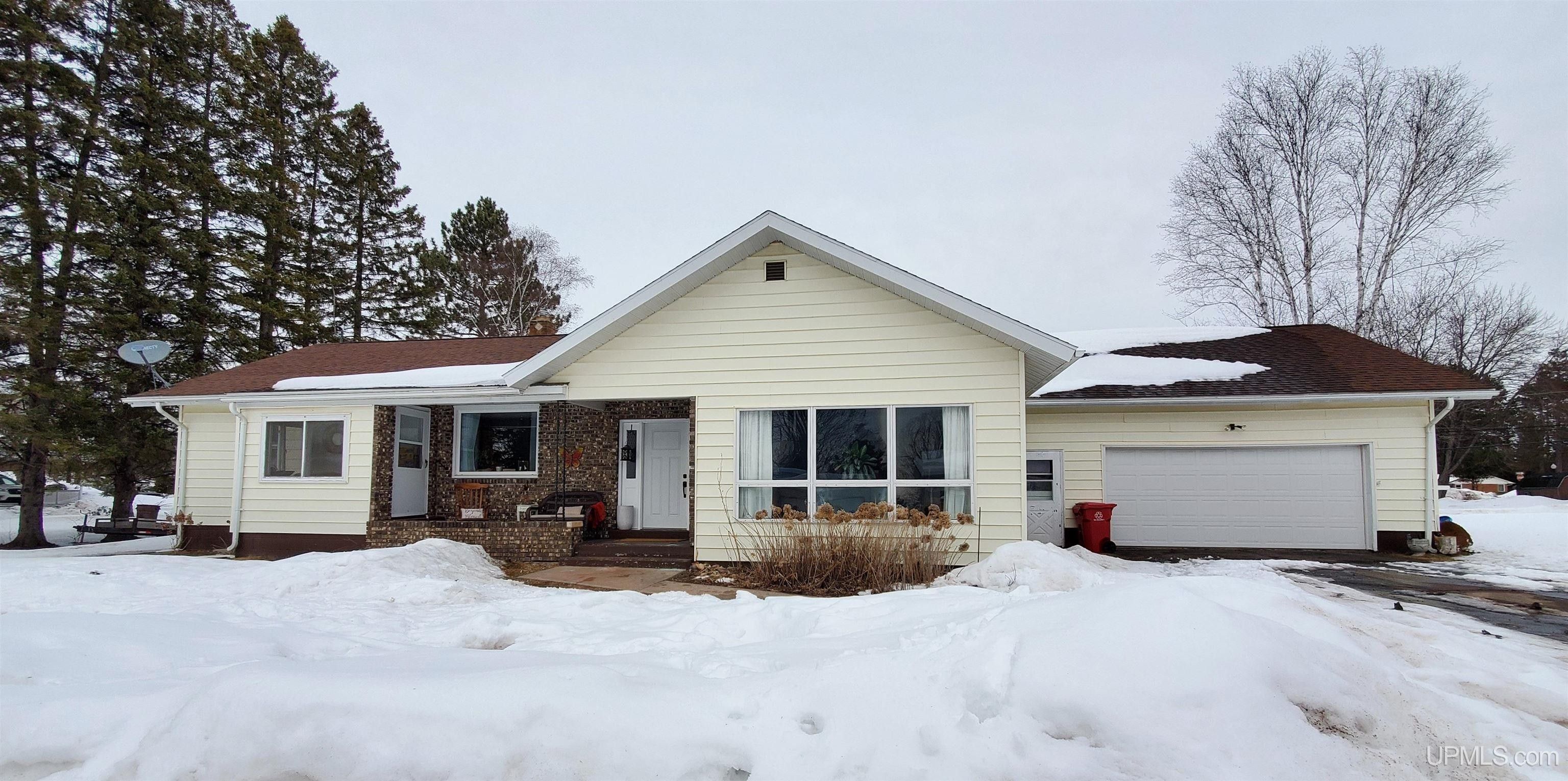 Gwinn, Marquette County, MI House for sale Property ID 416034865