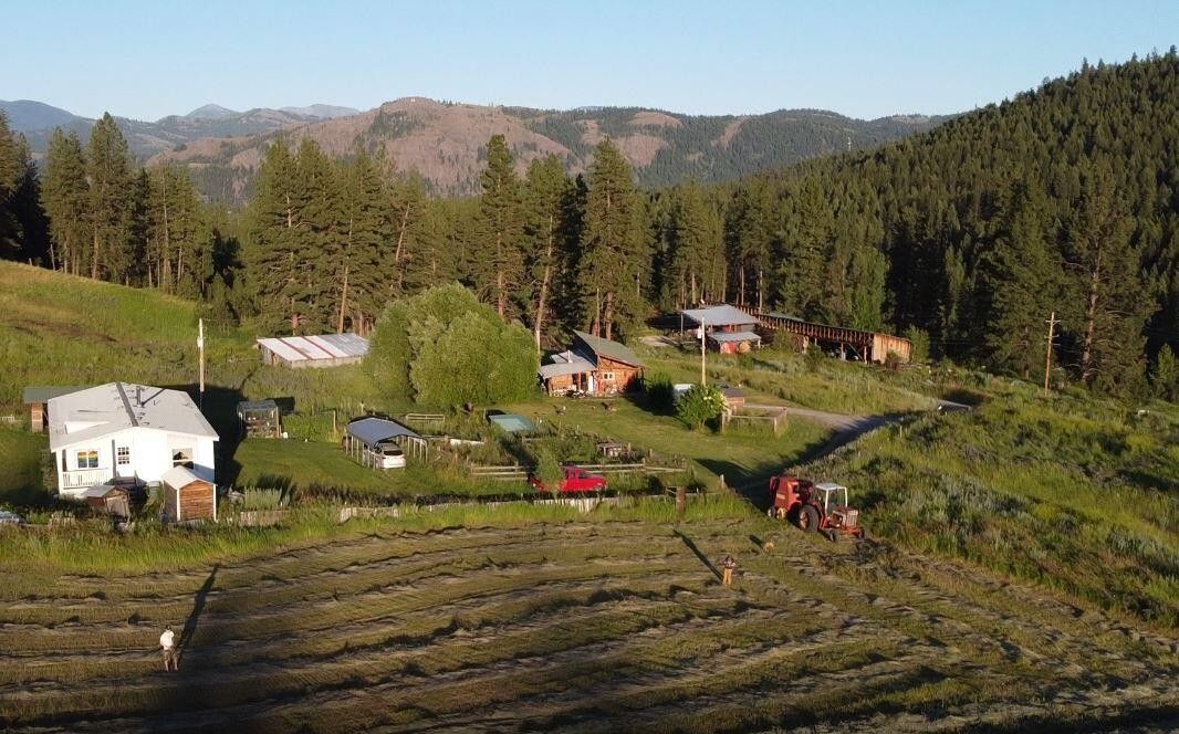 Republic, Ferry County, WA House for sale Property ID 416092520