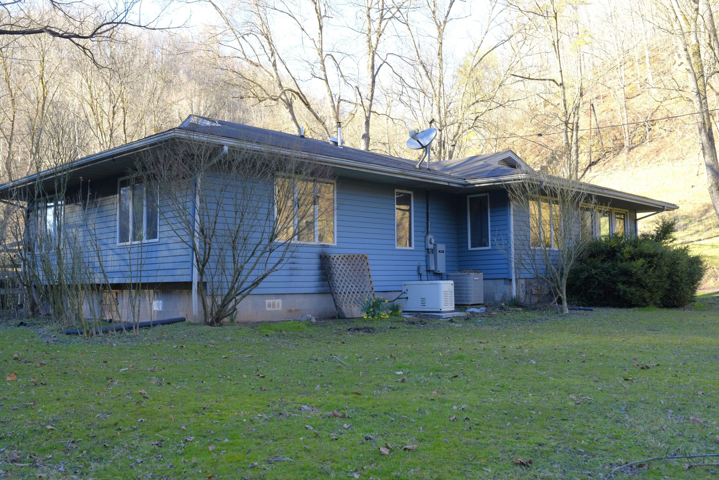 Spencer, Roane County, WV House for sale Property ID 416102792 LandWatch