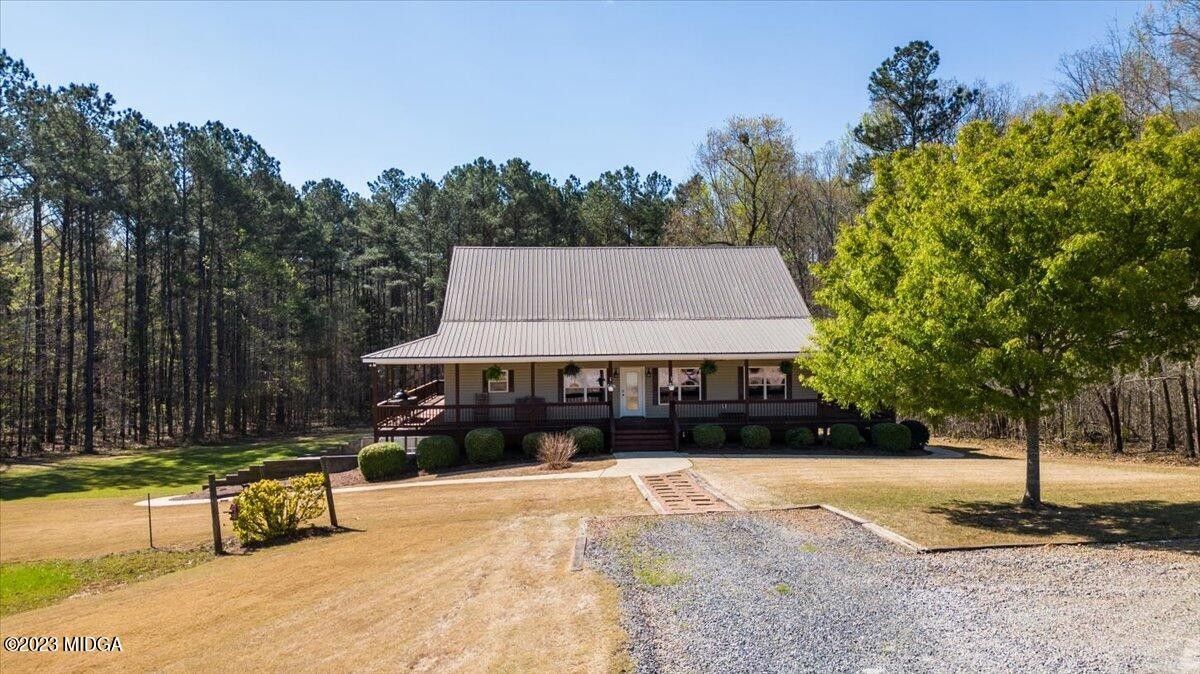 Forsyth, Monroe County, GA Lakefront Property, Waterfront Property