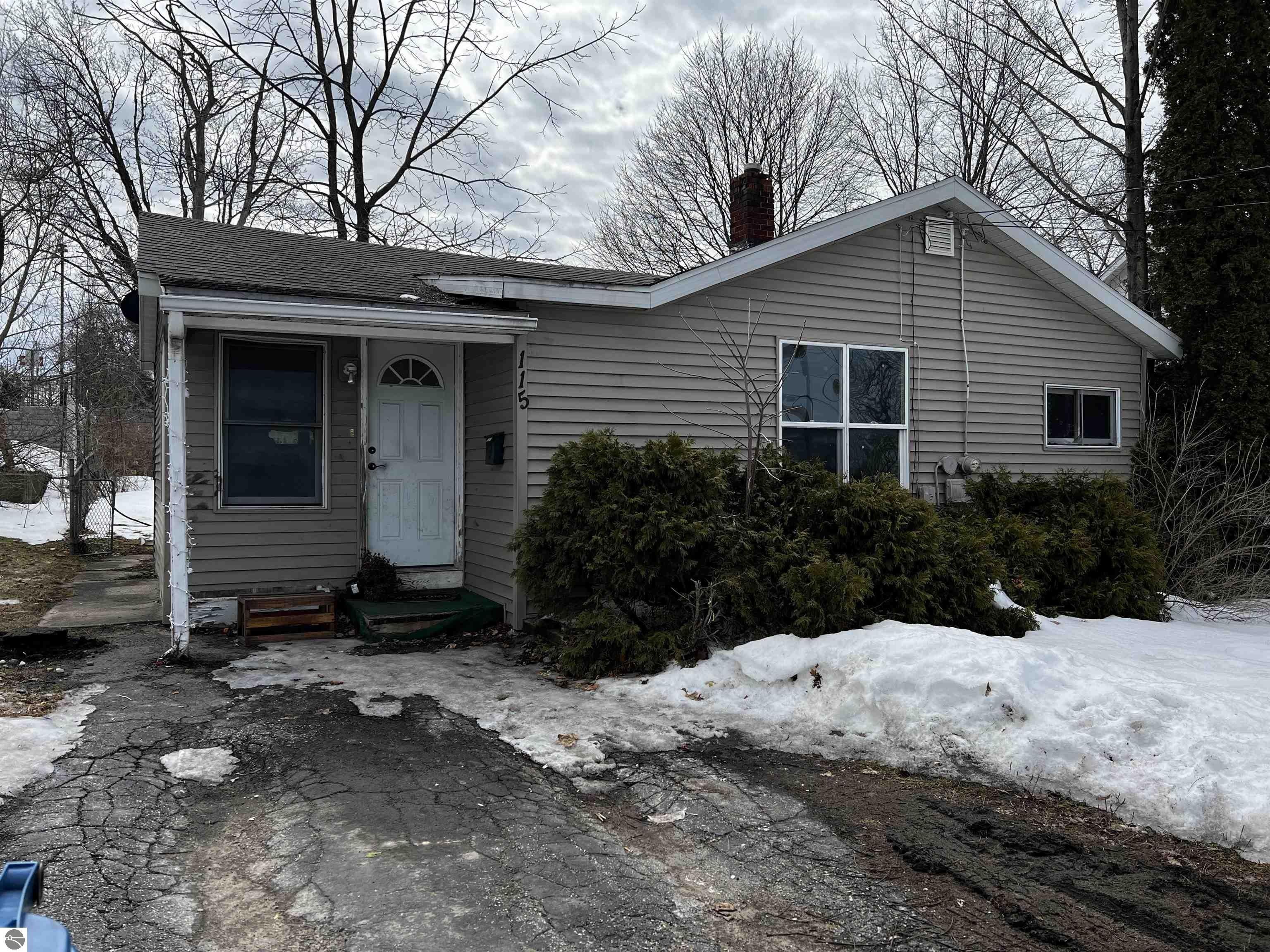 Cadillac, Wexford County, MI Lakefront Property, Waterfront Property