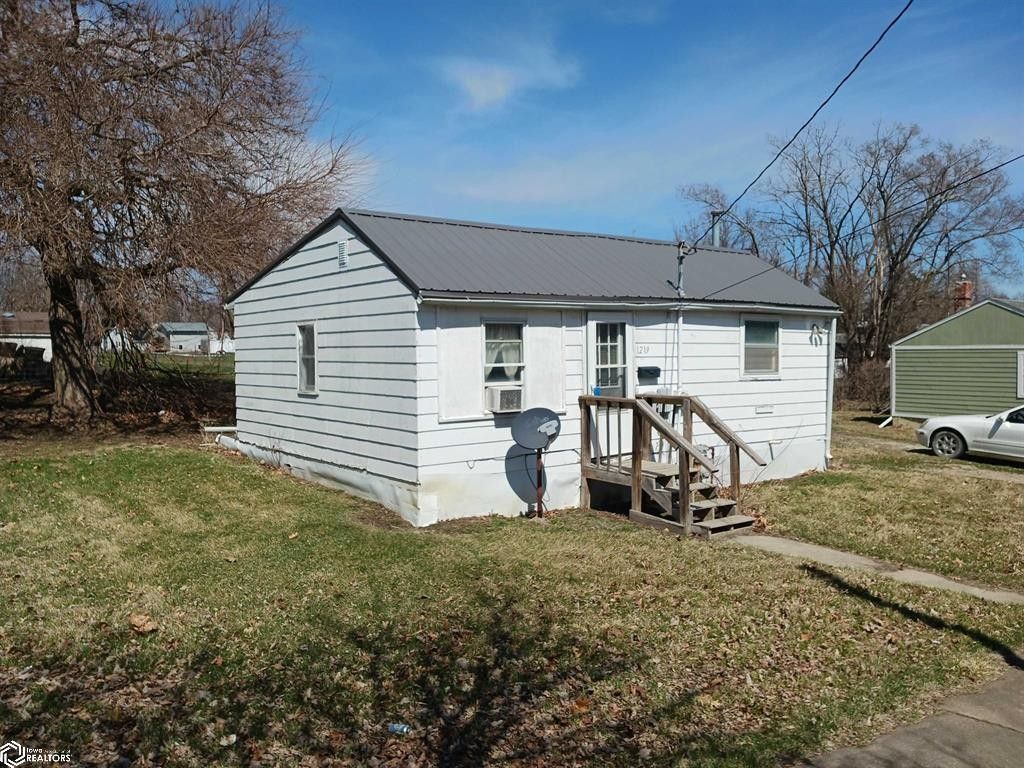 Oskaloosa, Mahaska County, IA House for sale Property ID 416178843