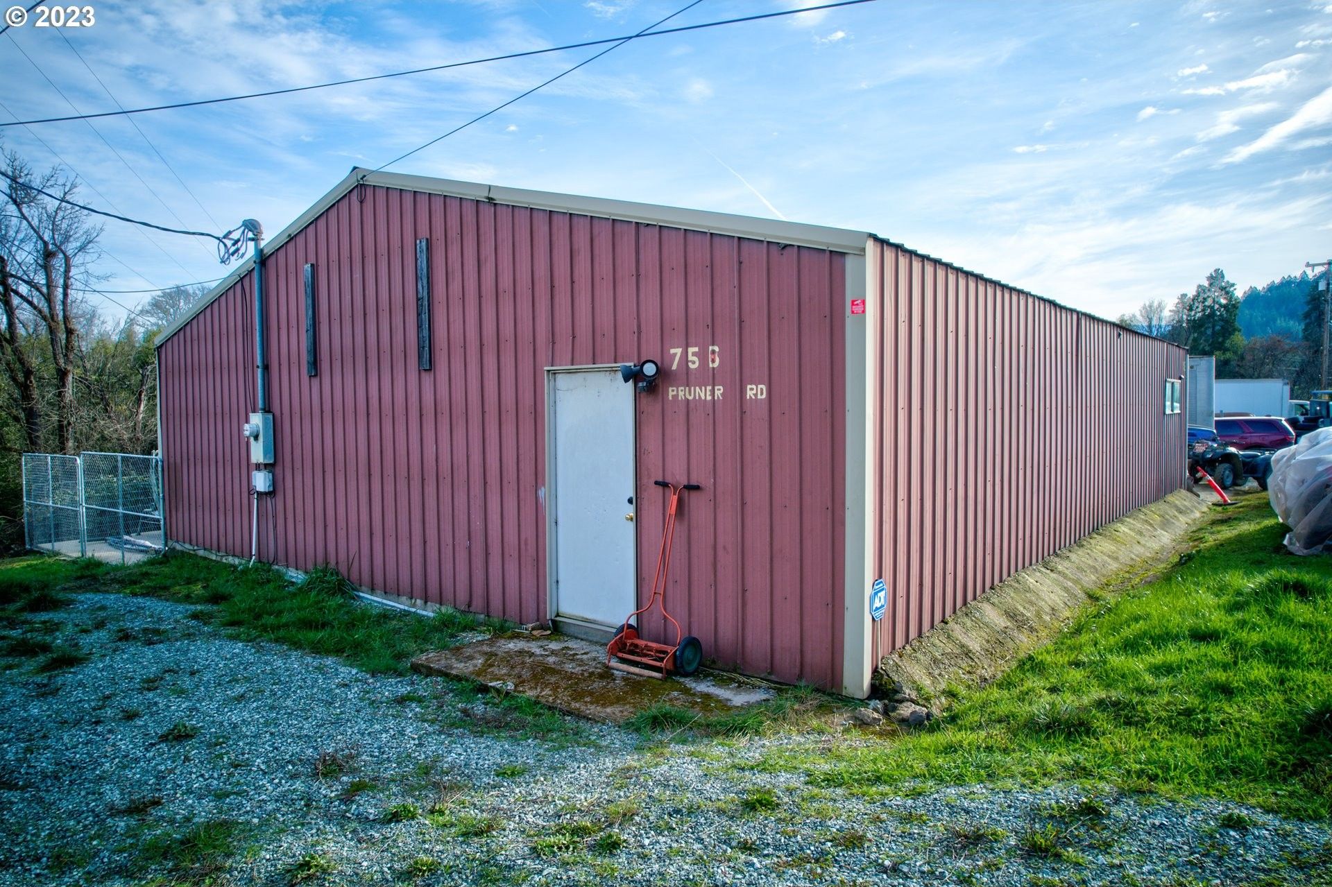 Riddle, Douglas County, OR Commercial Property, Lakefront Property