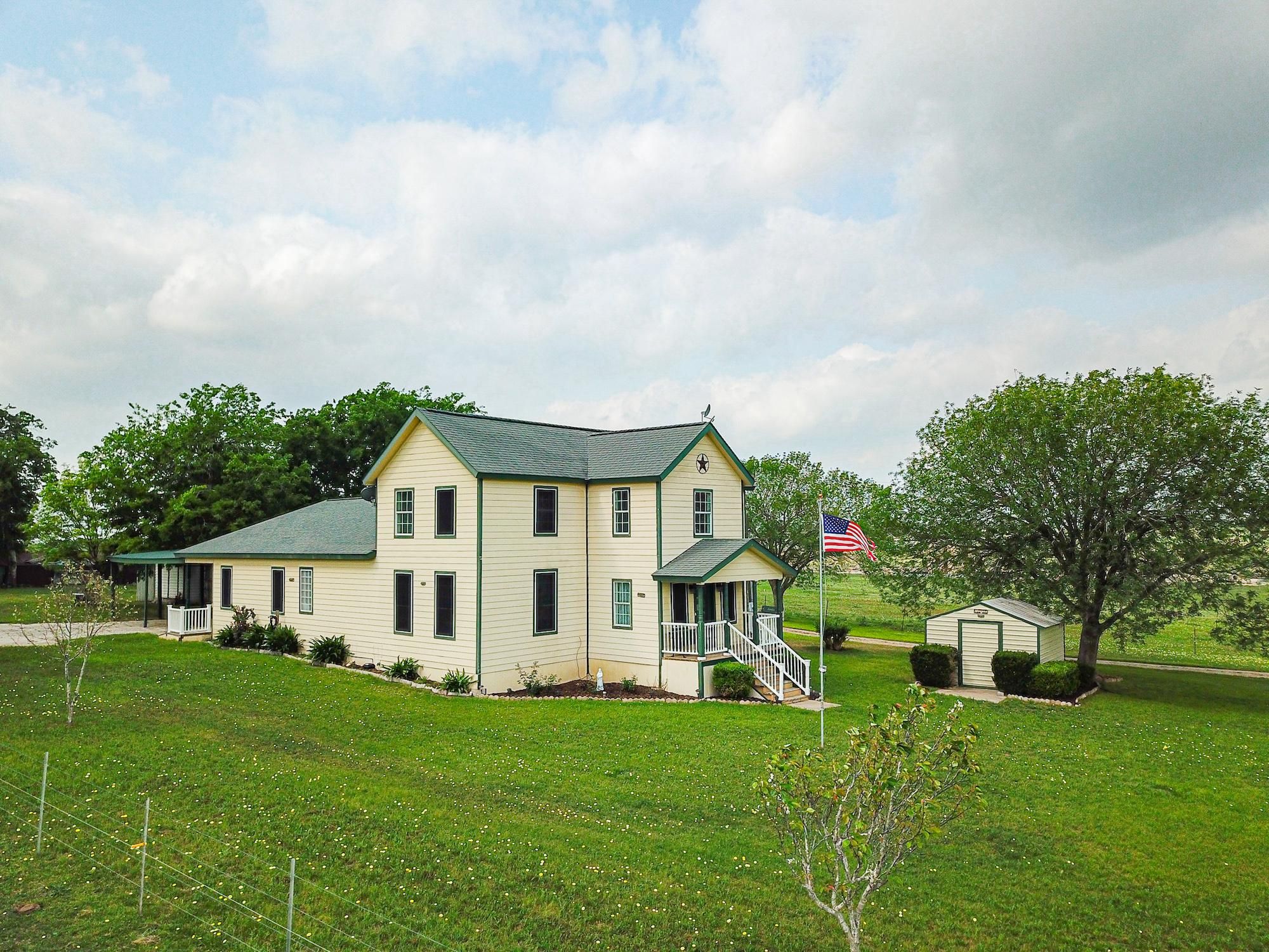 Shiner, Lavaca County, TX Farms and Ranches for sale Property ID