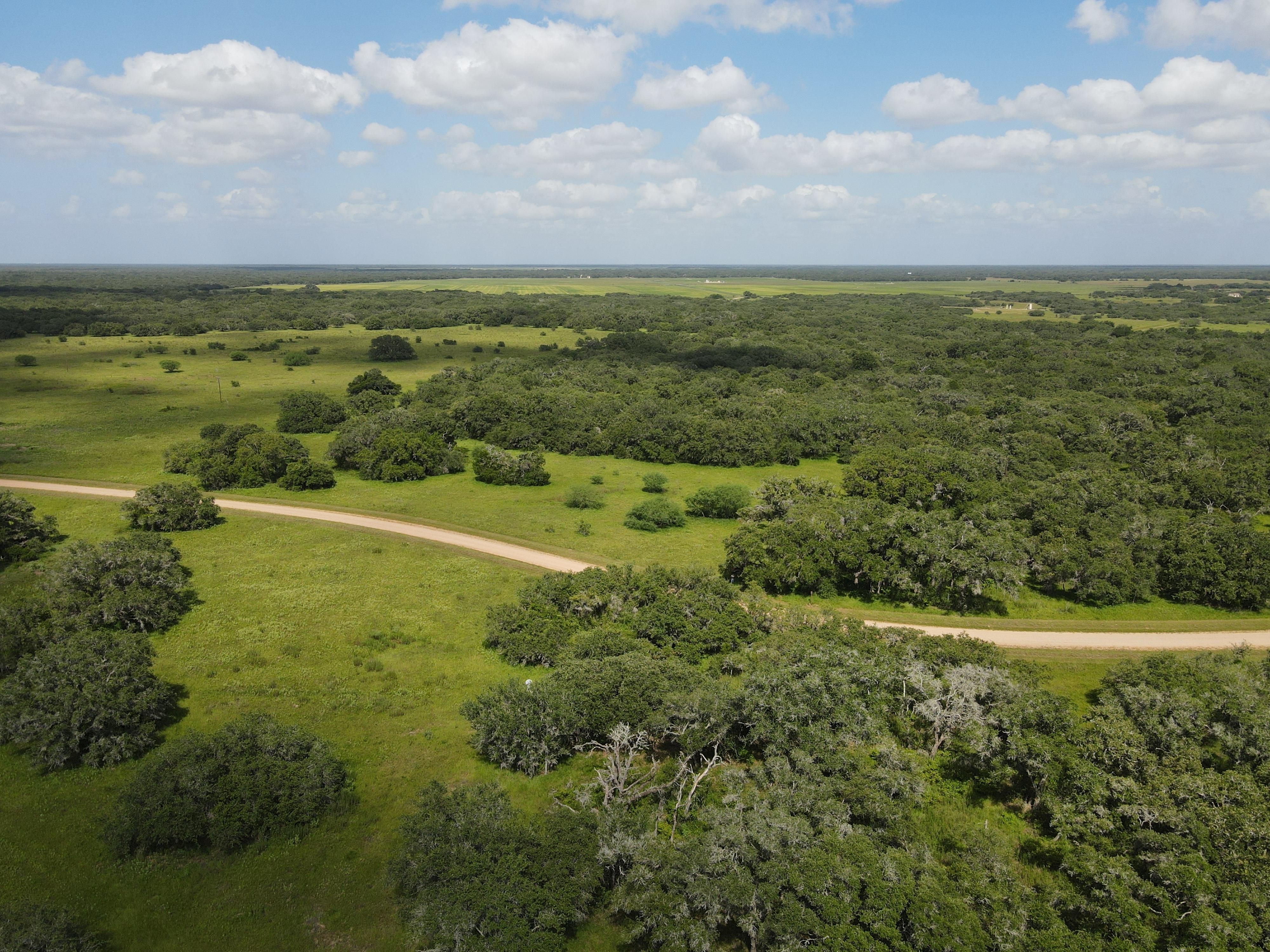 Hallettsville, Lavaca County, TX Farms and Ranches, Recreational