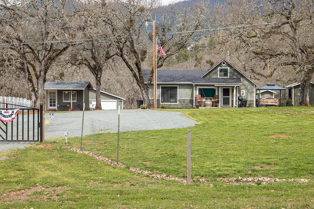 Grants Pass, Josephine County, OR House for sale Property ID 416228021