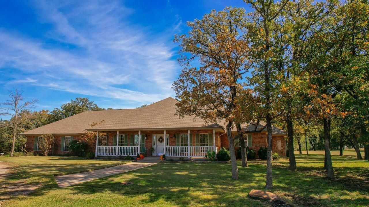 Gainesville, Cooke County, TX Farms and Ranches, House for sale