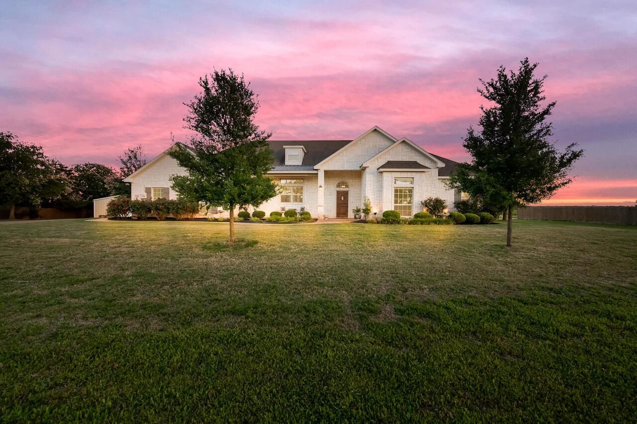1637 West Moonlight Drive, Robinson, TX 76706 MLS 214775 LandWatch