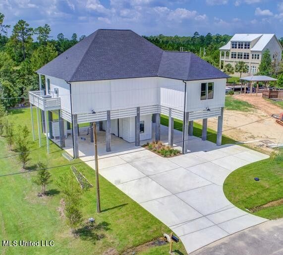 Diamondhead, Hancock County, MS Lakefront Property, Waterfront Property