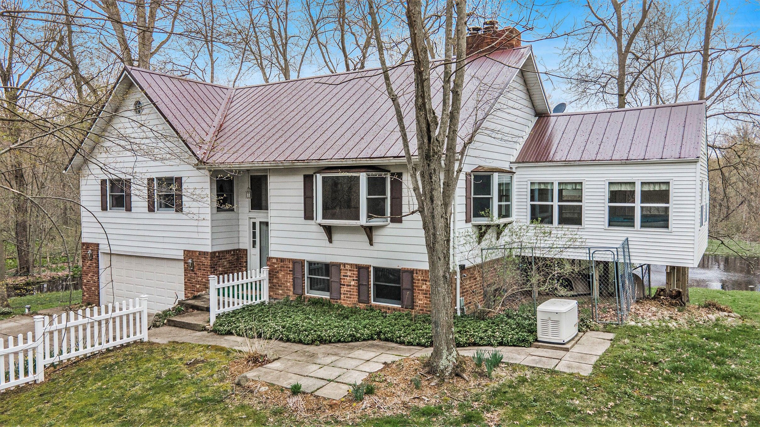 Ceresco, Calhoun County, MI Lakefront Property, Waterfront Property