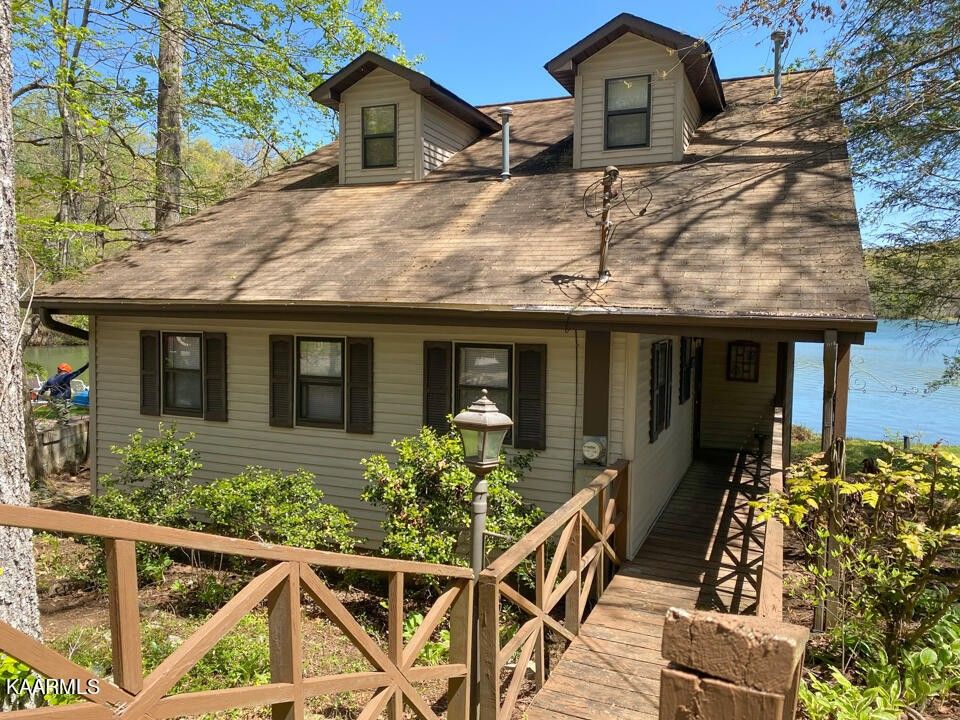 Tallassee, Blount County, TN Lakefront Property, Waterfront Property, House for sale Property ID