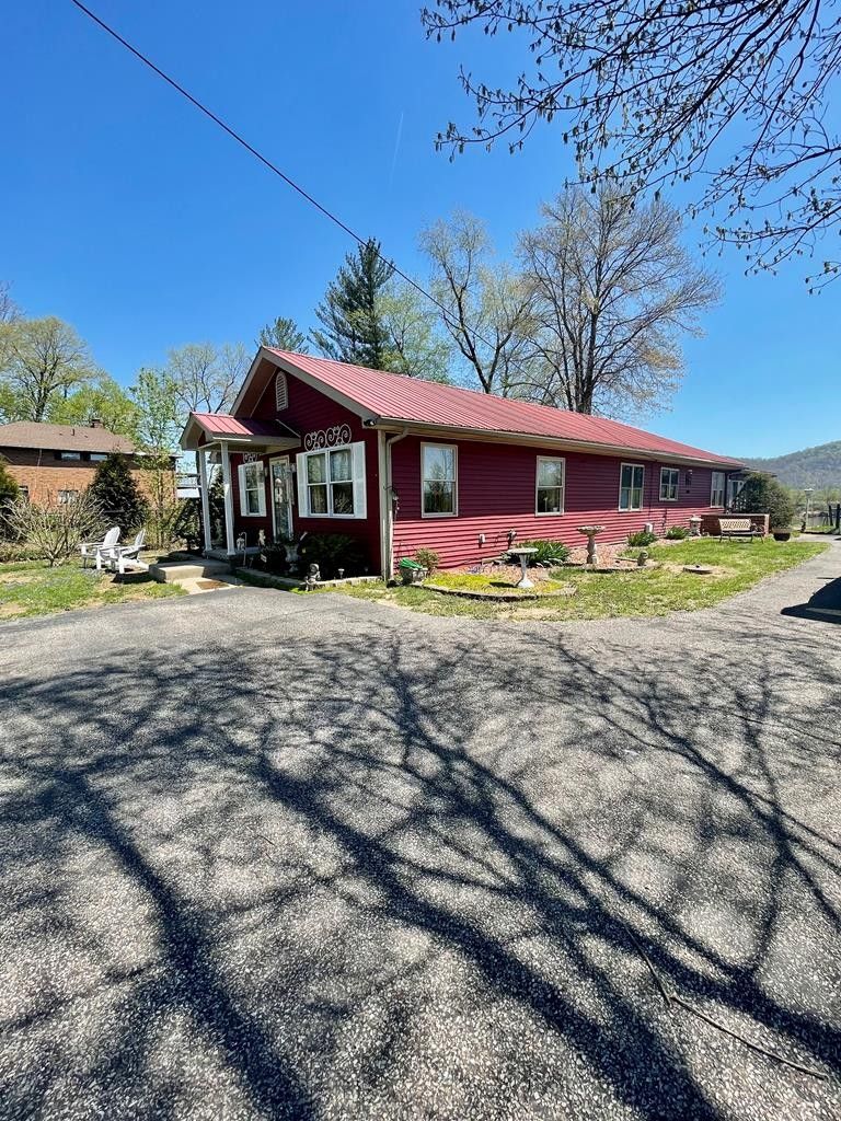 Stout, Scioto County, OH Lakefront Property, Waterfront Property, House