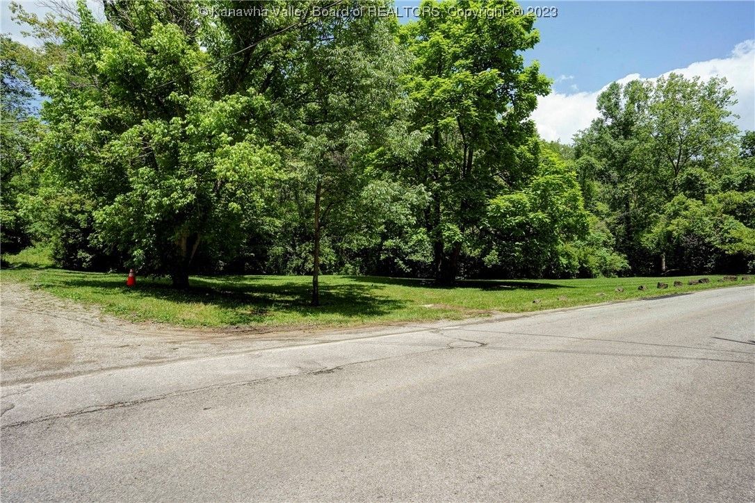 South Charleston, Kanawha County, WV Farms and Ranches for sale