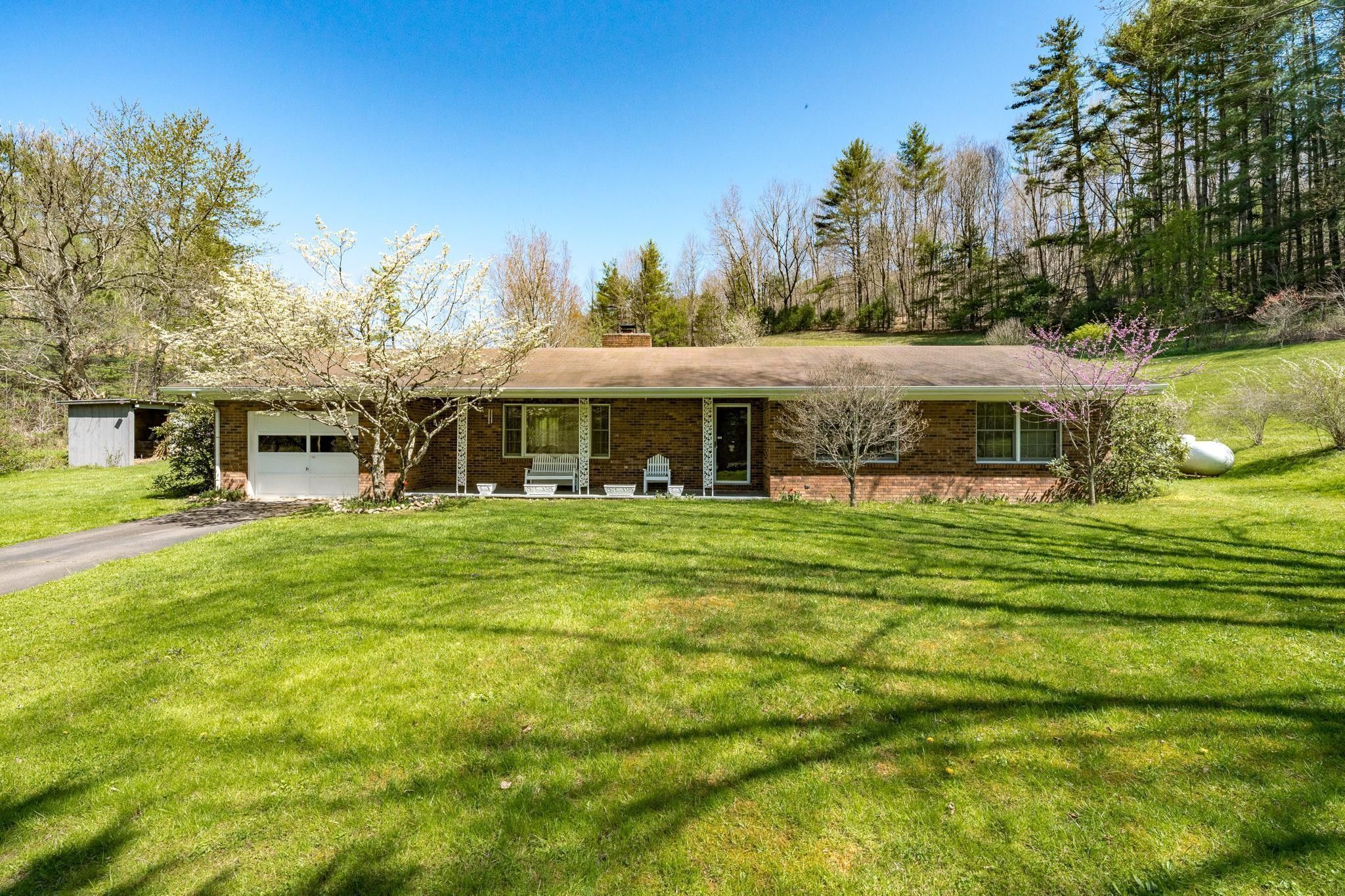 Mountain City, Johnson County, TN House for sale Property ID 416332865