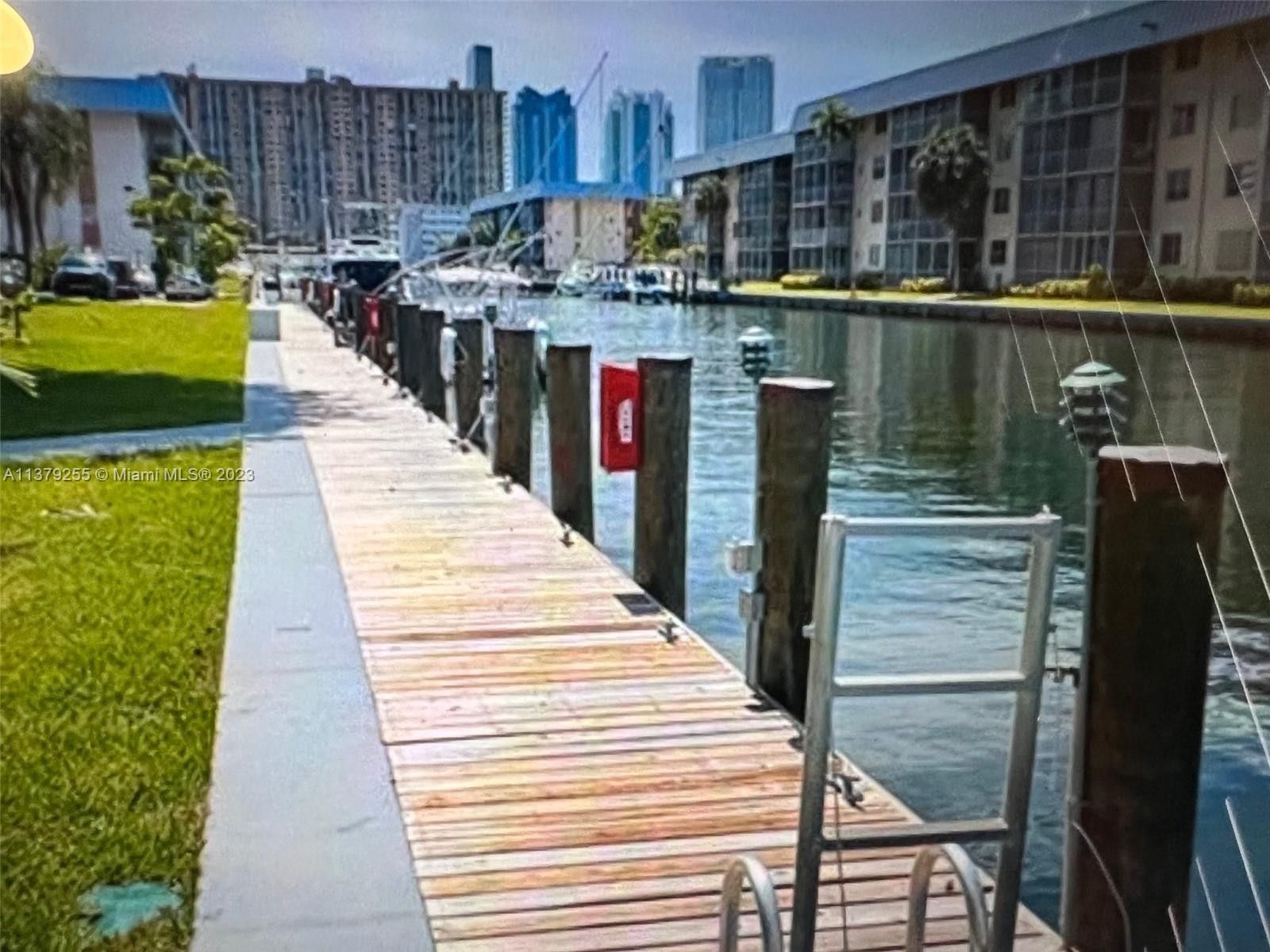 North Miami Beach, MiamiDade County, FL Undeveloped Land, Lakefront