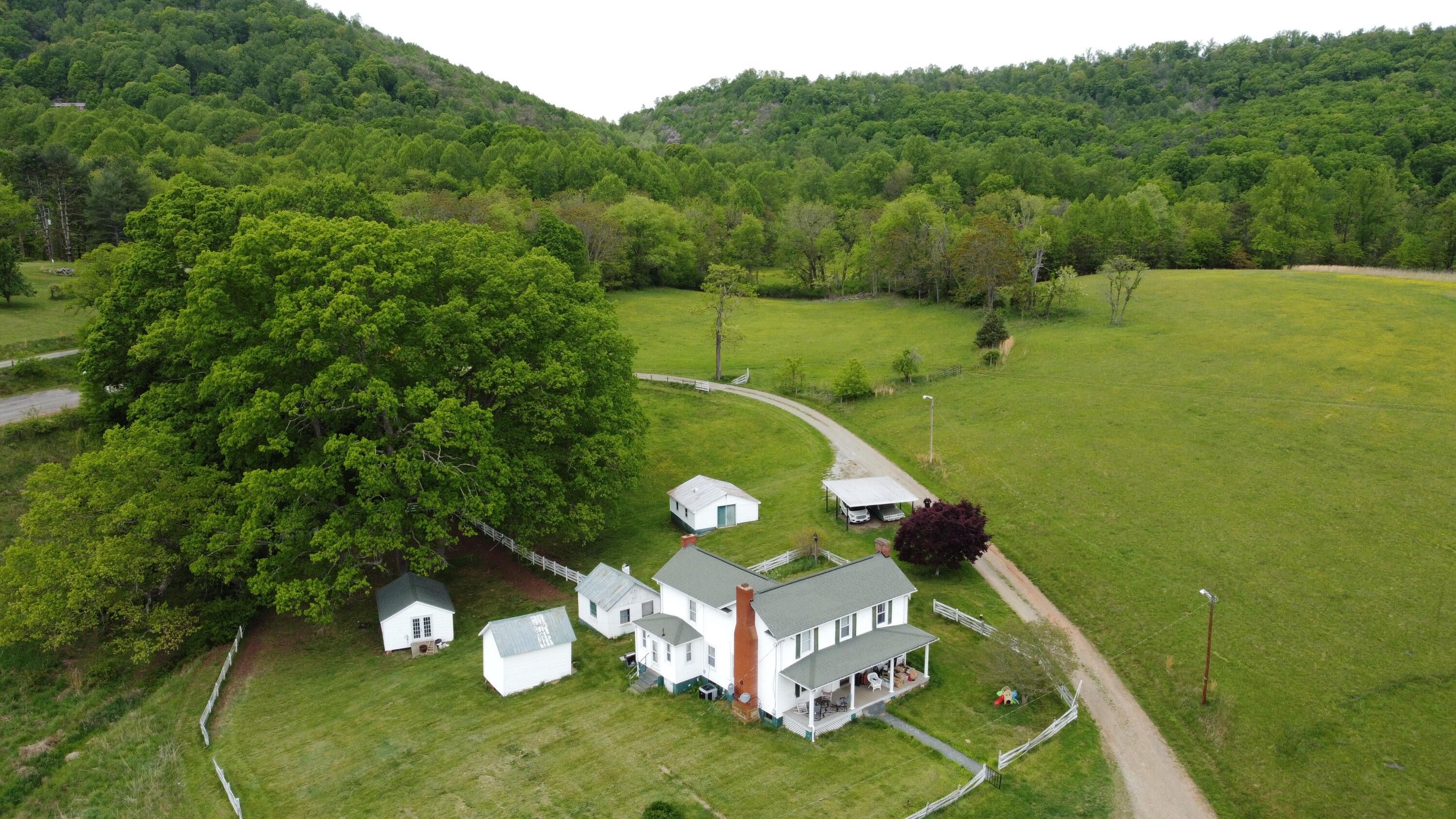 Hardy, Franklin County, VA House for sale Property ID 416366951