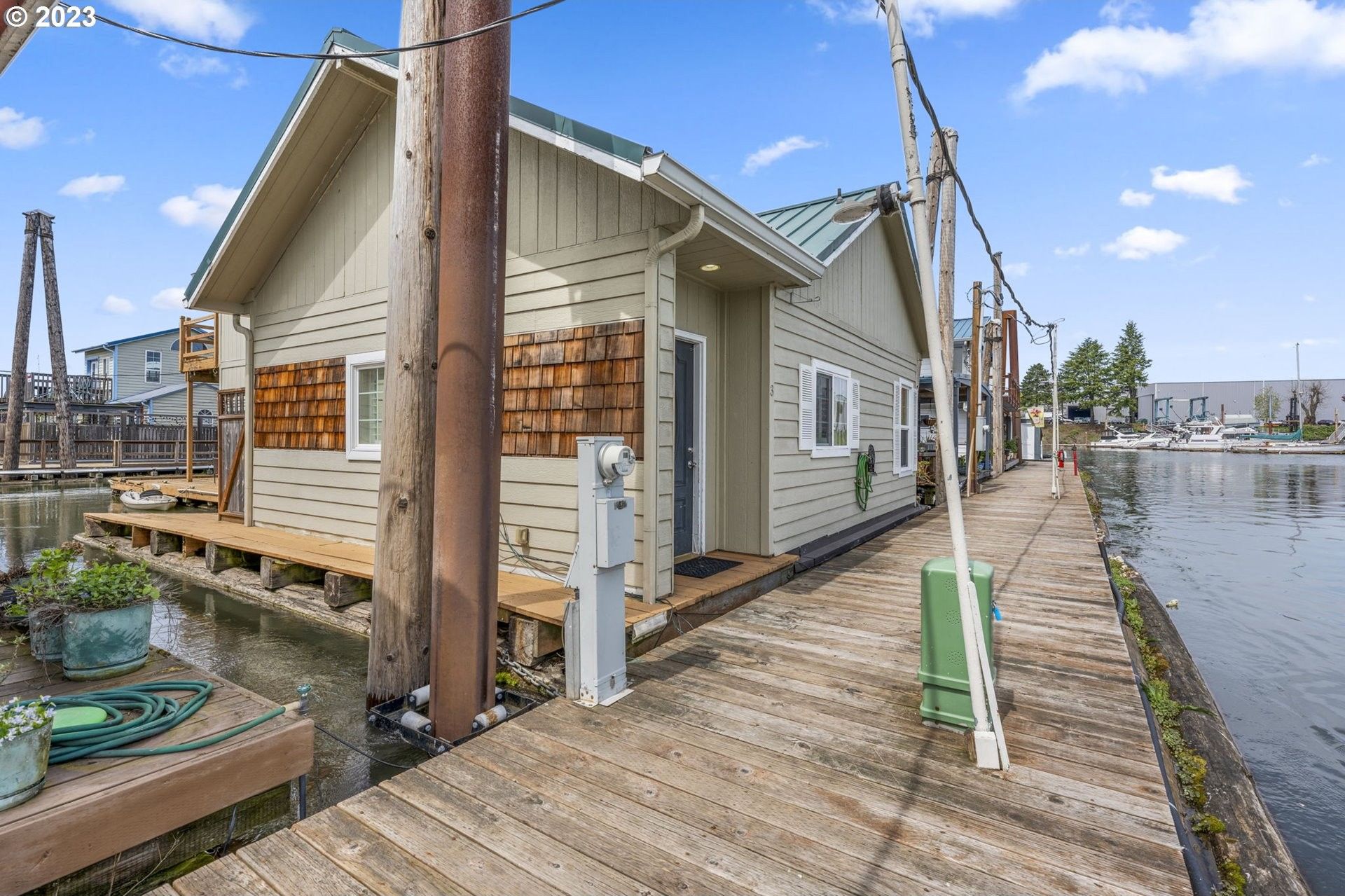 Portland, Multnomah County, OR Lakefront Property, Waterfront Property, House for sale Property