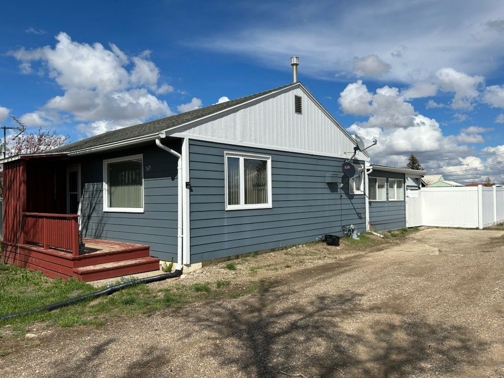 Inverness, Hill County, MT House for sale Property ID 416441435