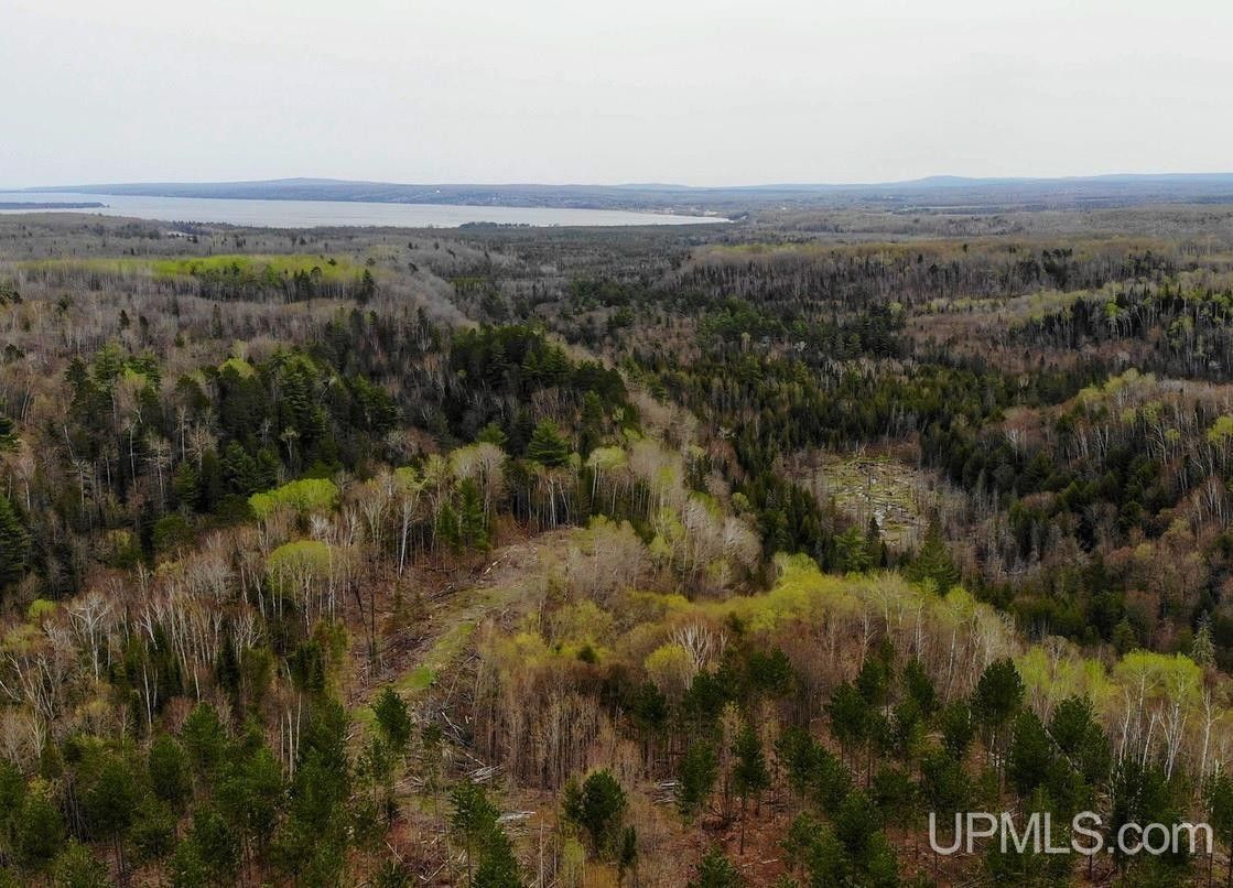 Baraga, Baraga County, MI Farms and Ranches, Lakefront Property