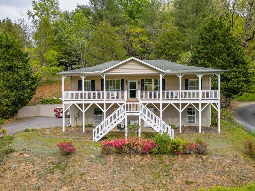 Franklin, Macon County, NC House for sale Property ID 416512277