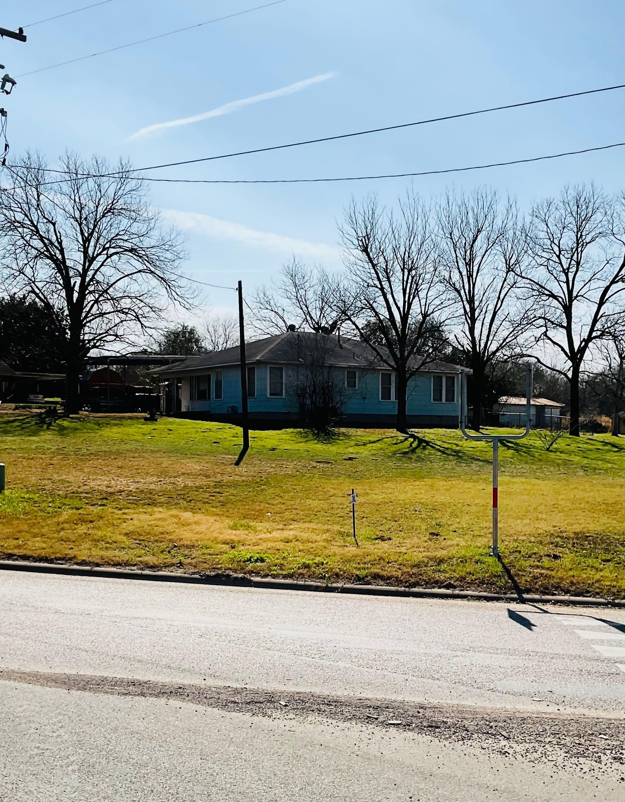 Floresville, Wilson County, TX Commercial Property, House for sale