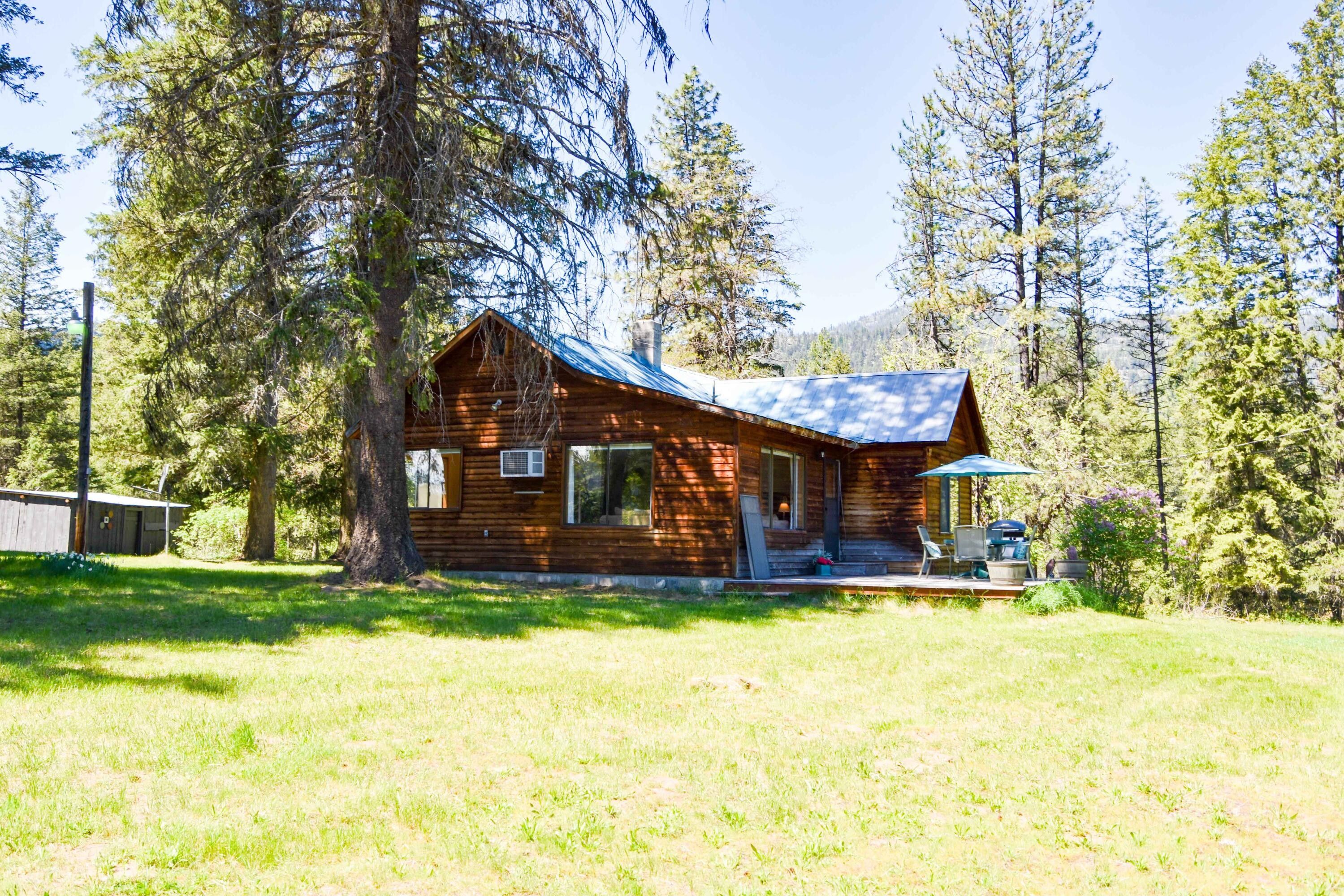 Kettle Falls, Ferry County, WA Lakefront Property, Waterfront Property, House for sale Property