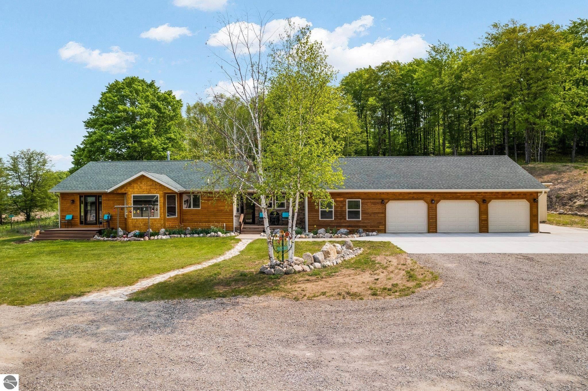 Johannesburg, Otsego County, MI House for sale Property ID 416564187