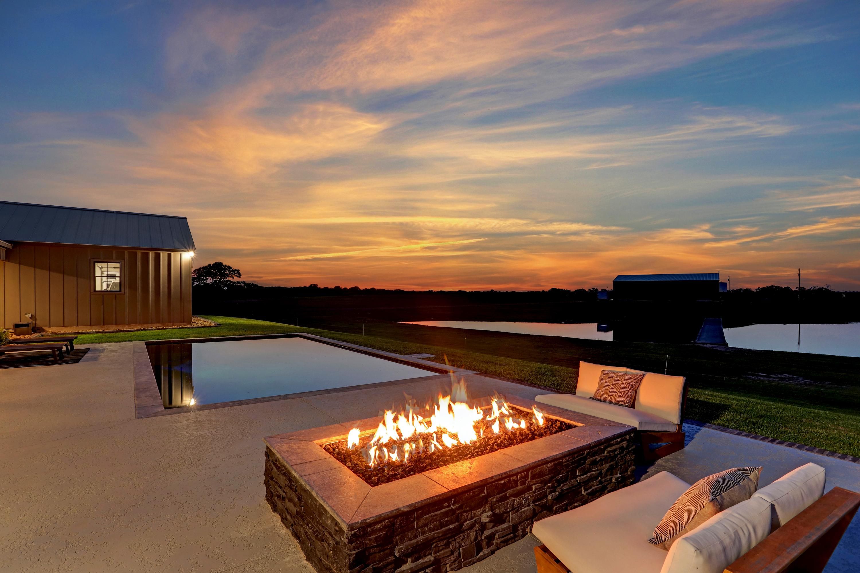 Carmine, Washington County, TX Farms and Ranches, House for sale