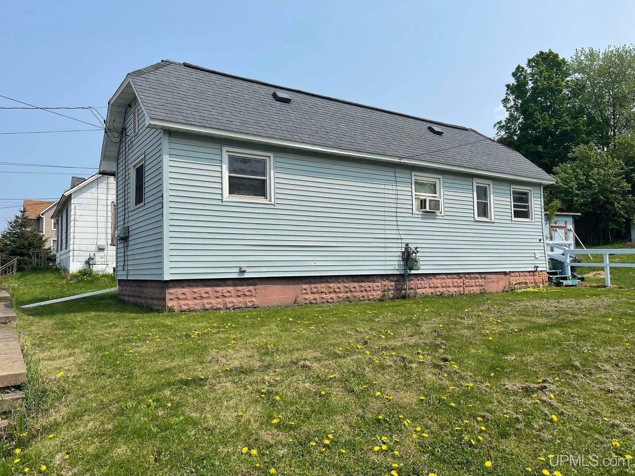 Iron Mountain, Dickinson County, MI House for sale Property ID