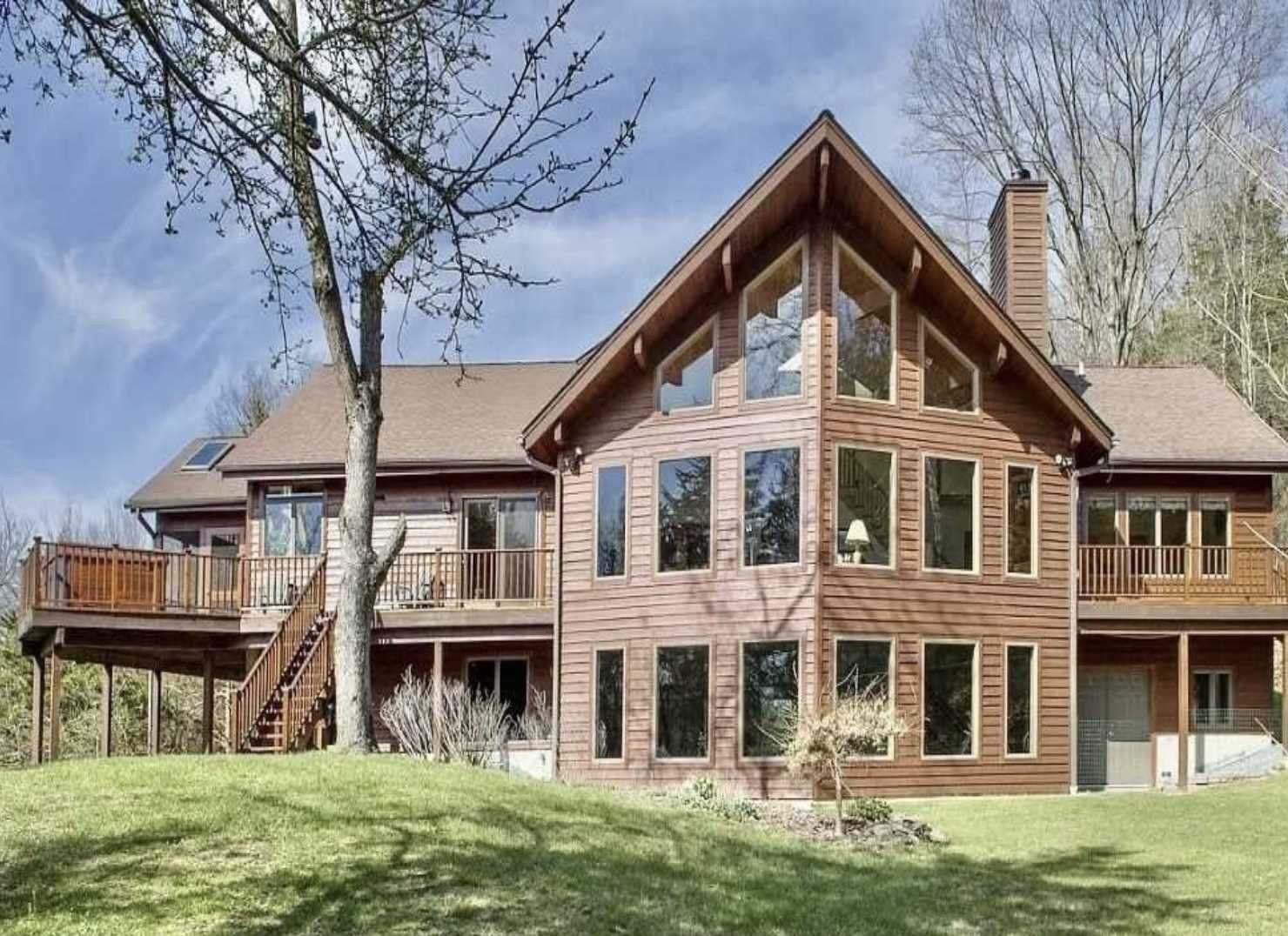 Pleasant Valley, Dutchess County, NY Lakefront Property, Waterfront