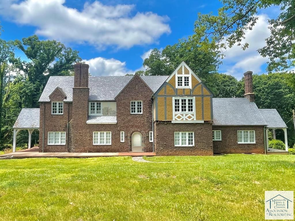 Martinsville, Henry County, VA House for sale Property ID 416617387