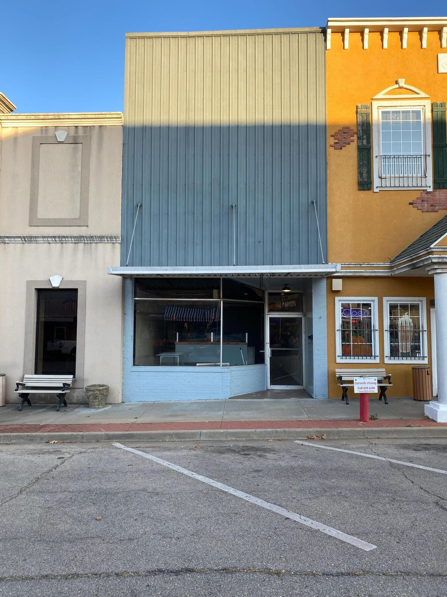 Aurora, Lawrence County, MO Commercial Property, House for sale