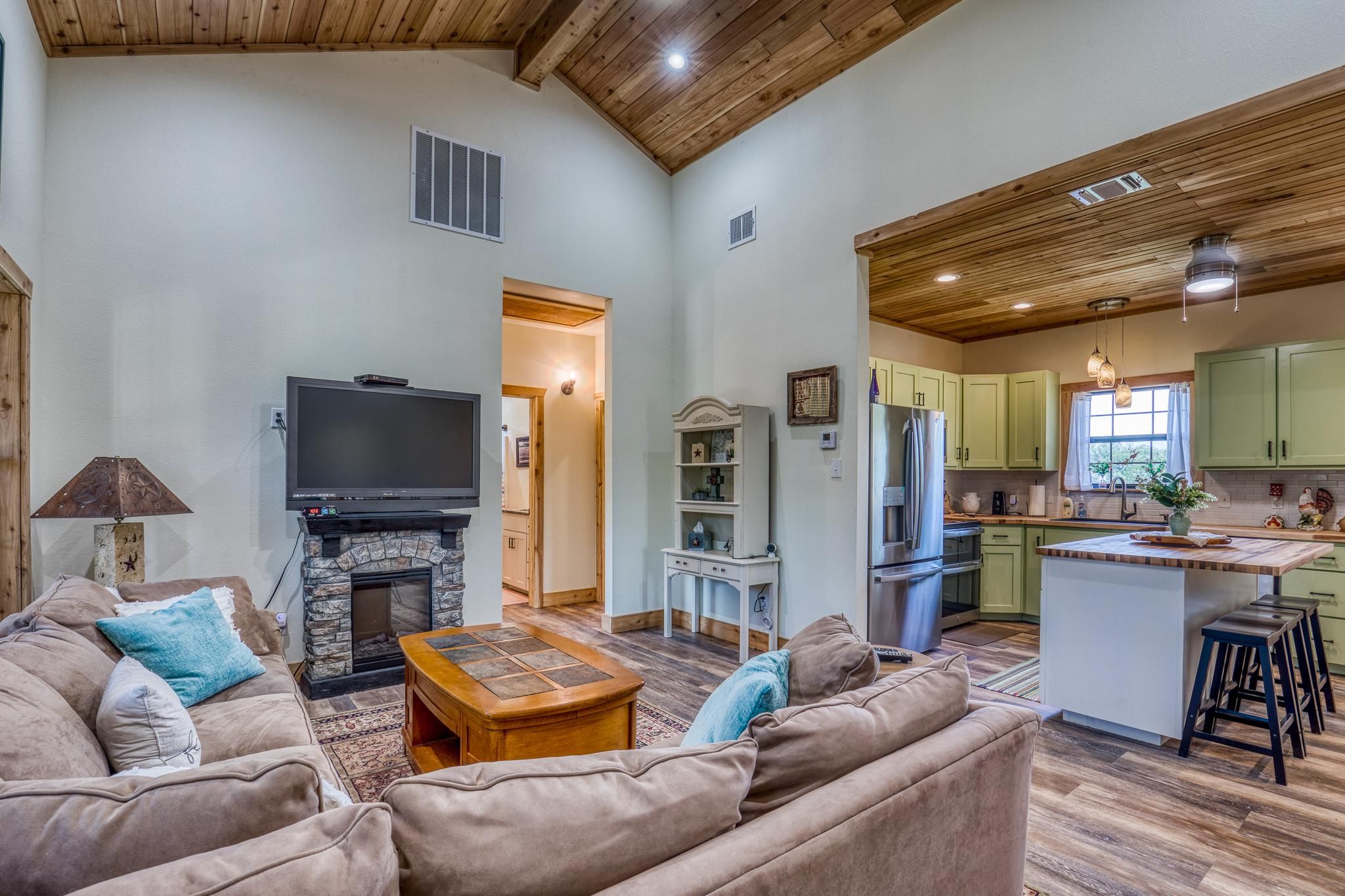 Utopia, Bandera County, TX Recreational Property, Riverfront Property