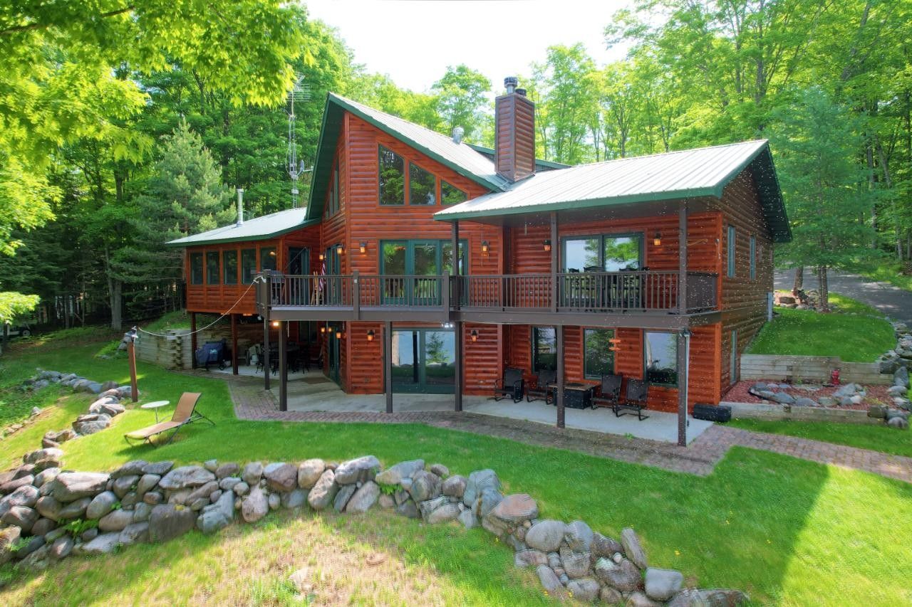 Iron River, Iron County, MI Lakefront Property, Waterfront Property