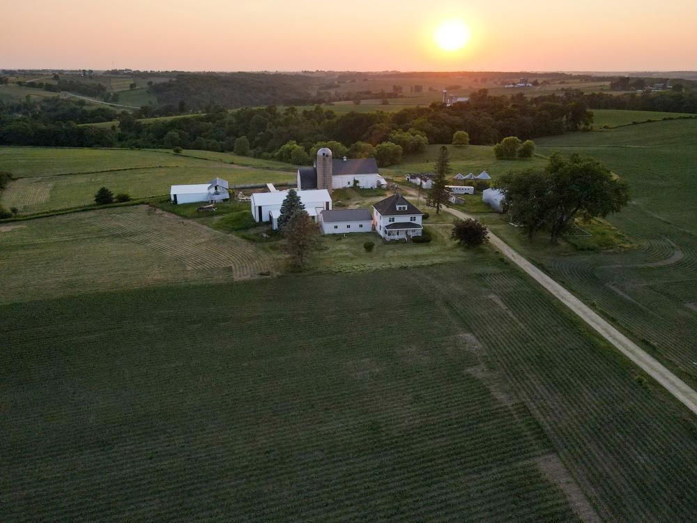 14731 Apple Grove Church Road, Argyle, WI 53504 MLS Lafayette 95