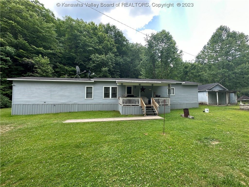 Spurlockville, Boone County, WV Lakefront Property, Waterfront Property