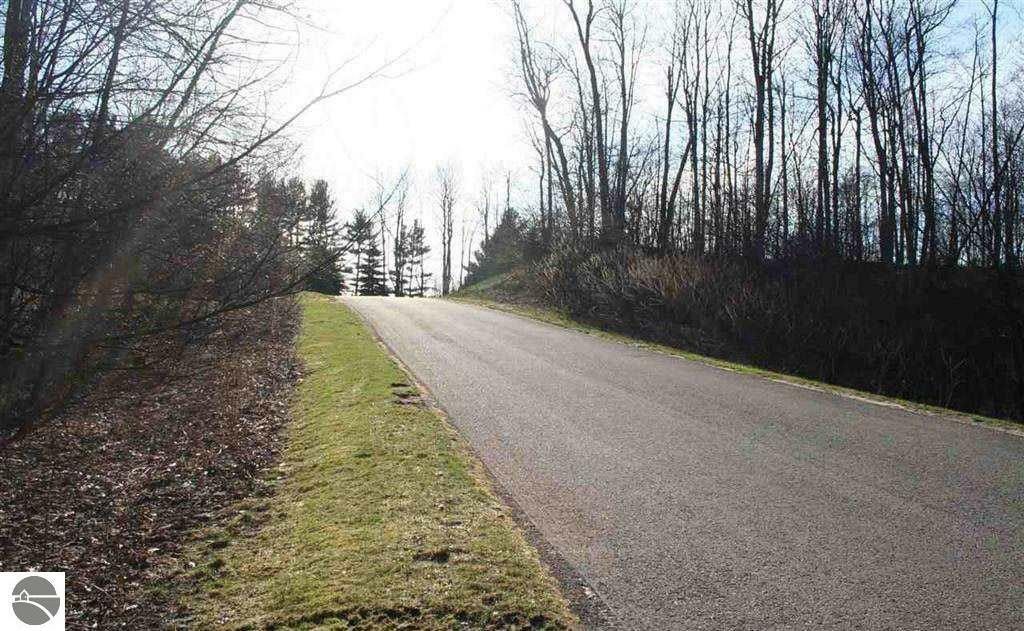 Suttons Bay, Leelanau County, MI Undeveloped Land, Homesites for sale