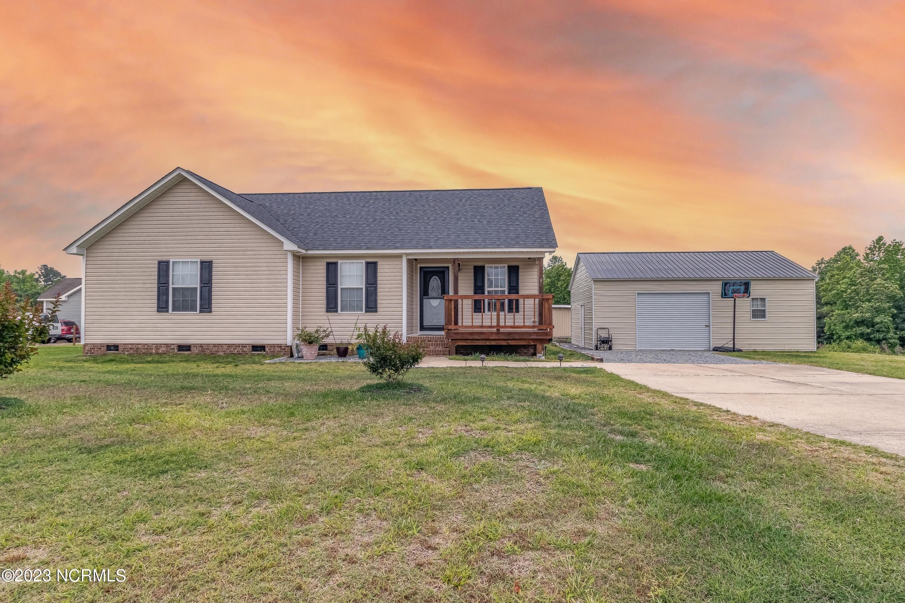 Smithfield, Johnston County, NC House for sale Property ID 416716242