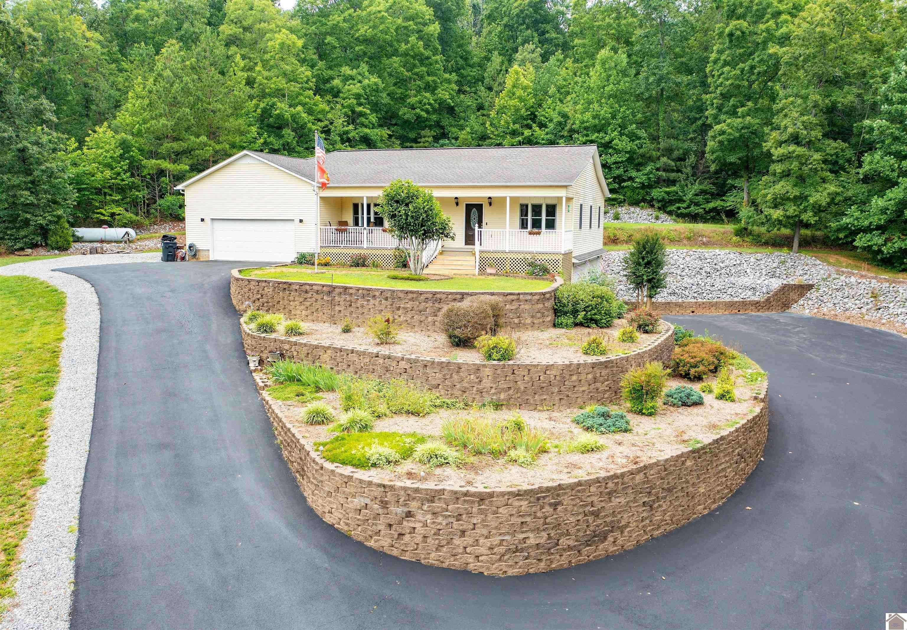 Murray, Calloway County, KY House for sale Property ID 416813883