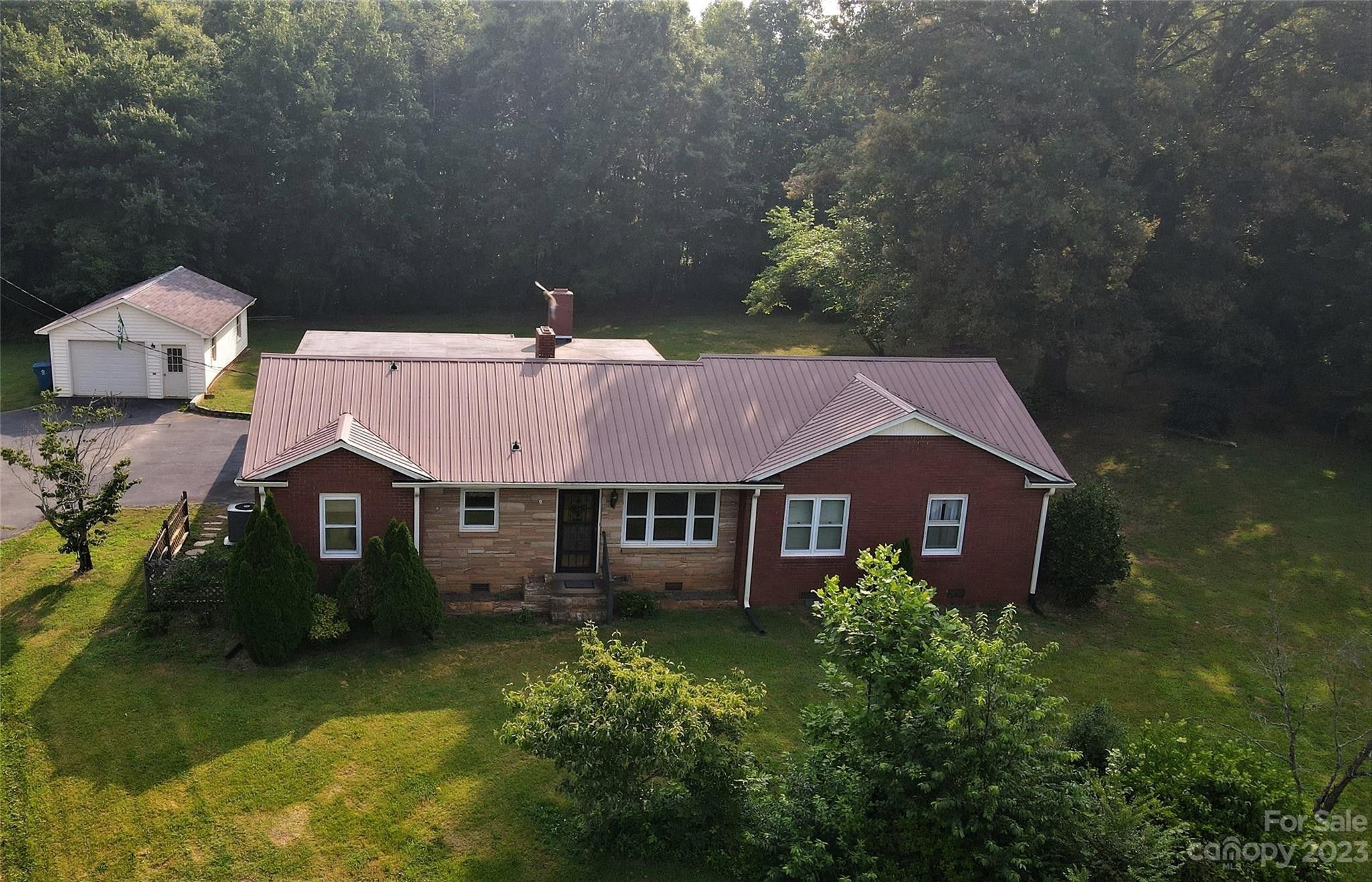 Maiden, Catawba County, NC House for sale Property ID 416808736