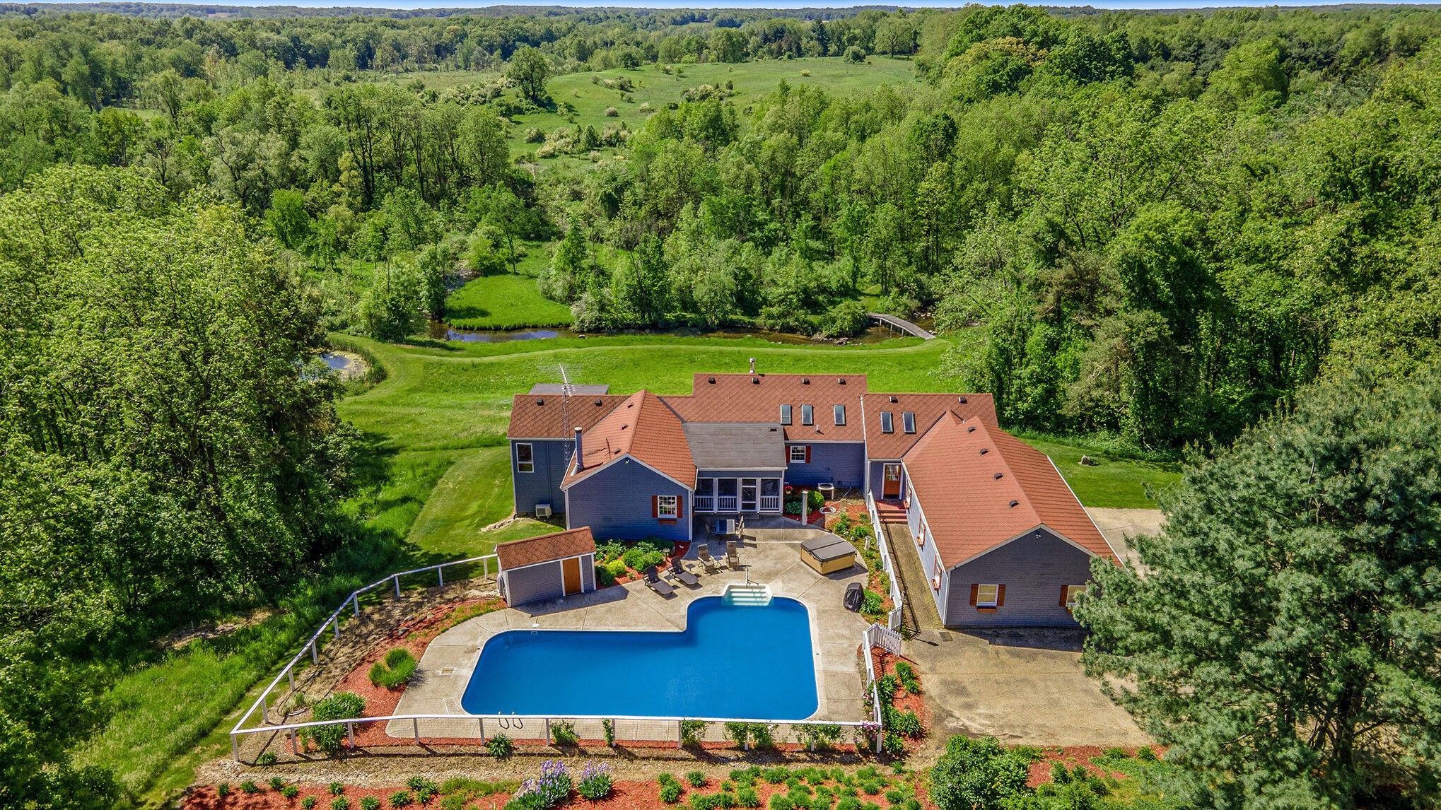 Hickory Corners, Kalamazoo County, MI Lakefront Property, Waterfront