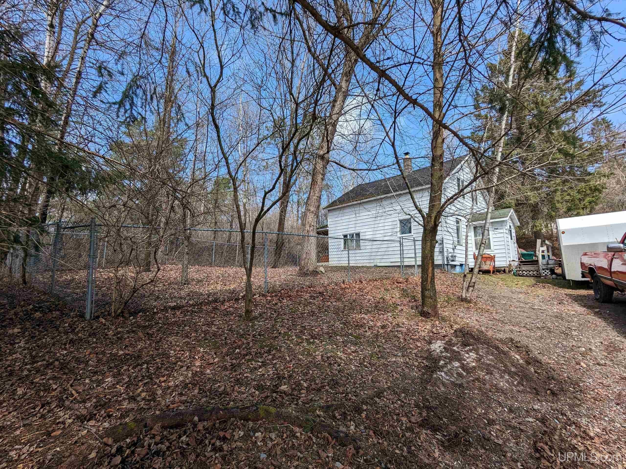 Crystal Falls, Iron County, MI House for sale Property ID 416860309