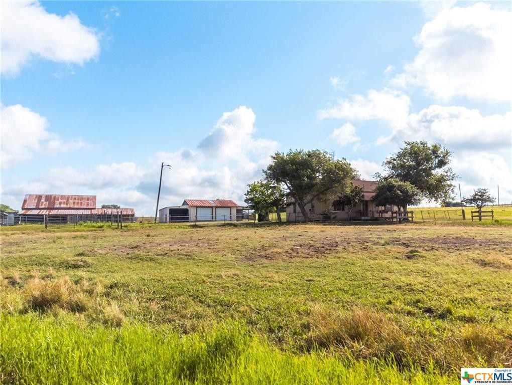 Hallettsville, Lavaca County, TX Farms and Ranches, House for sale