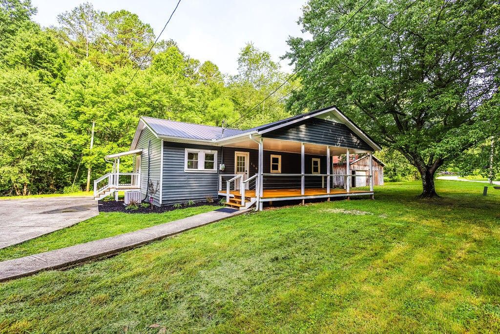 Clay City, Powell County, KY Lakefront Property, Waterfront Property