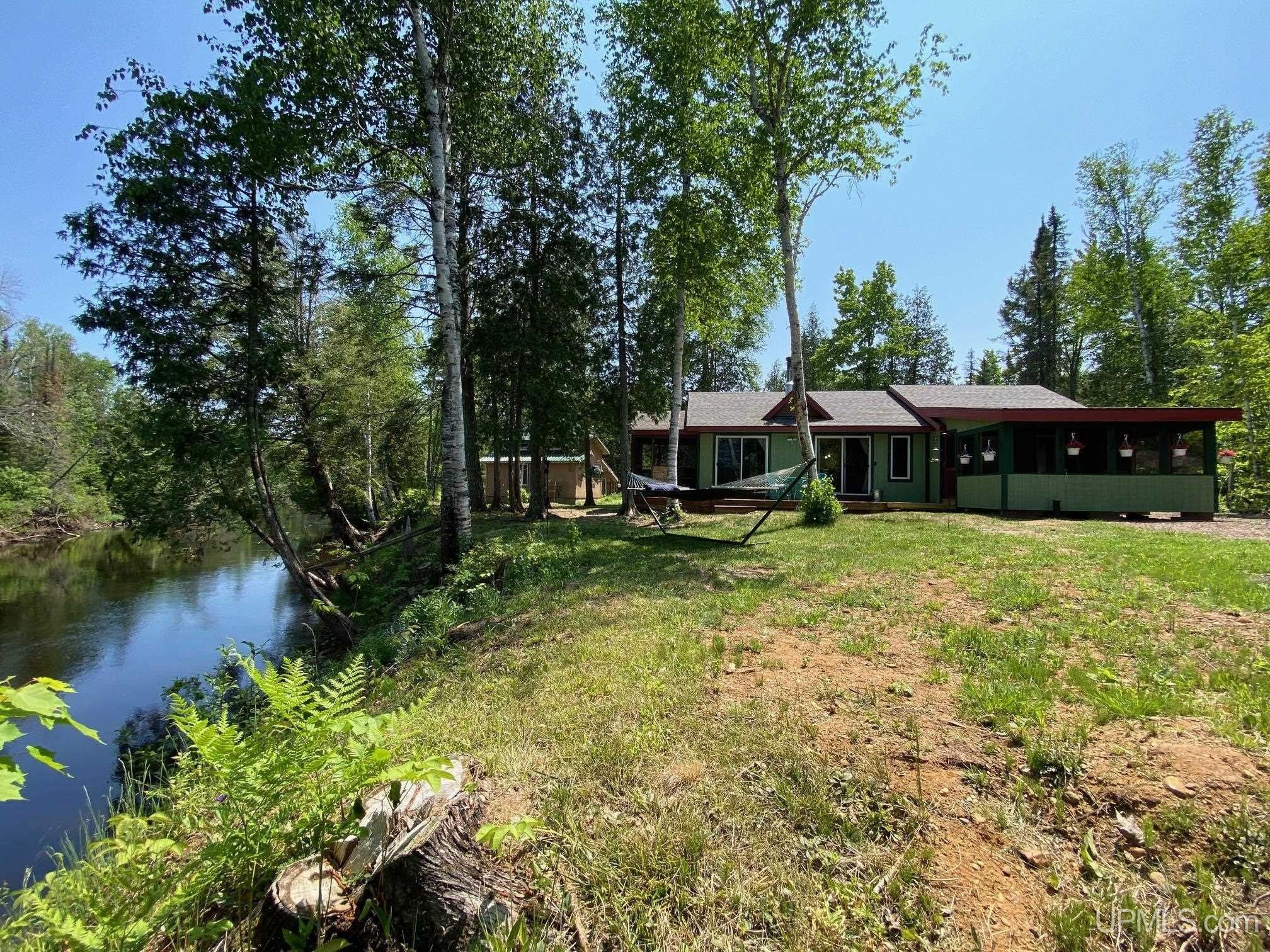 Gwinn, Marquette County, MI Lakefront Property, Waterfront Property