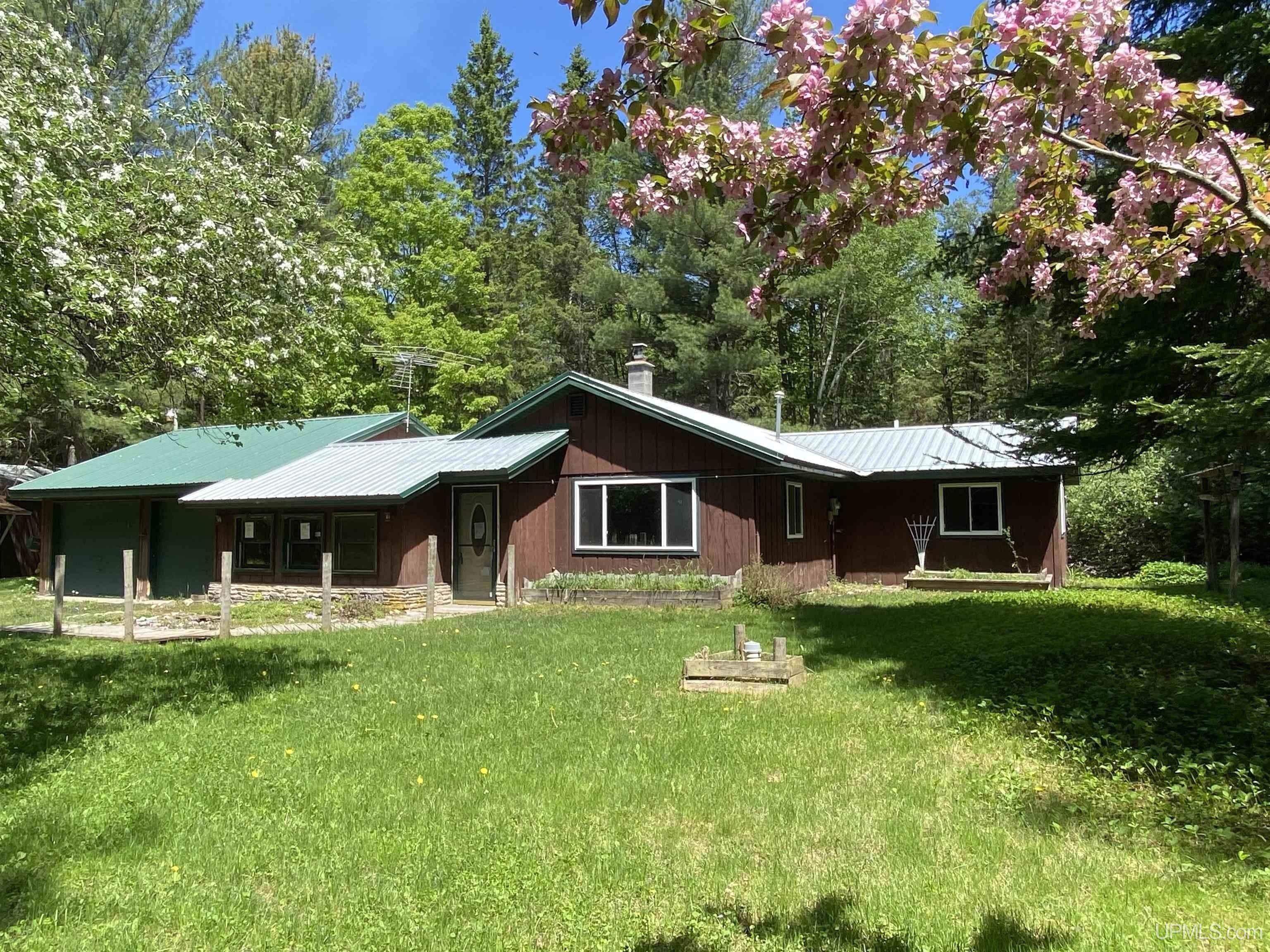 Manistique, Schoolcraft County, MI House for sale Property ID